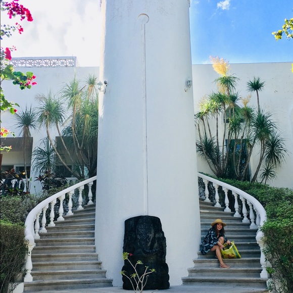 Meet the Posher - Picture 1 of 1